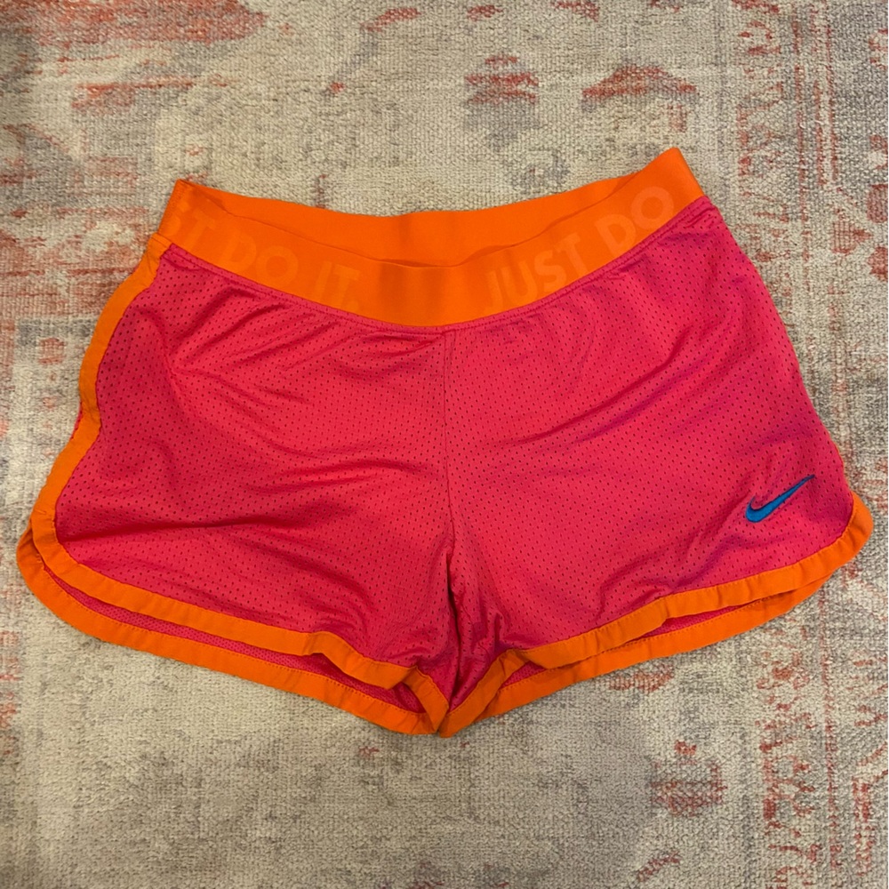 Women’s Mesh Nike Athletic Running Shorts, Pink, Small